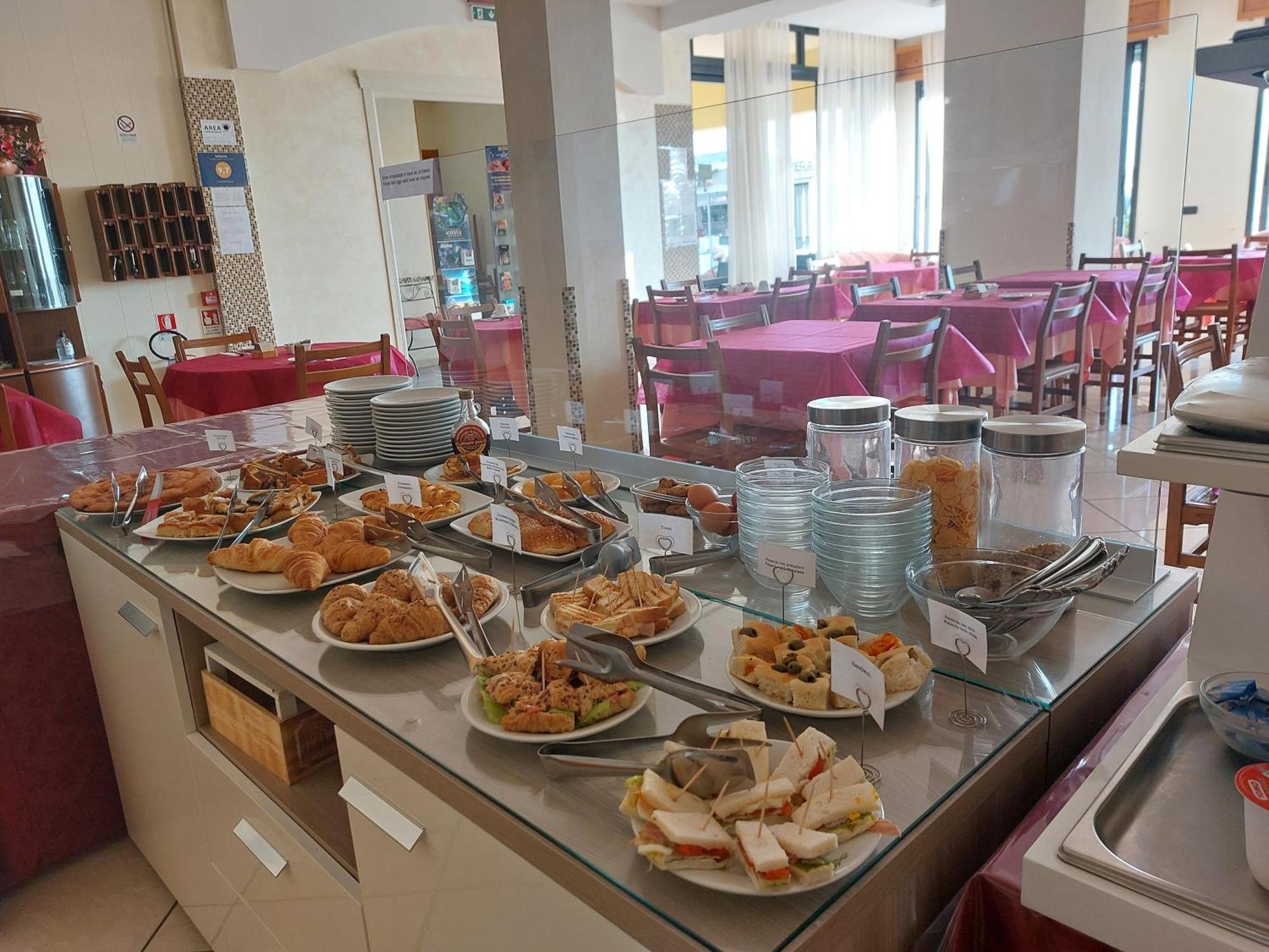 Hotel Villa Aurora Bellaria-Igea Marina Ngoại thất bức ảnh