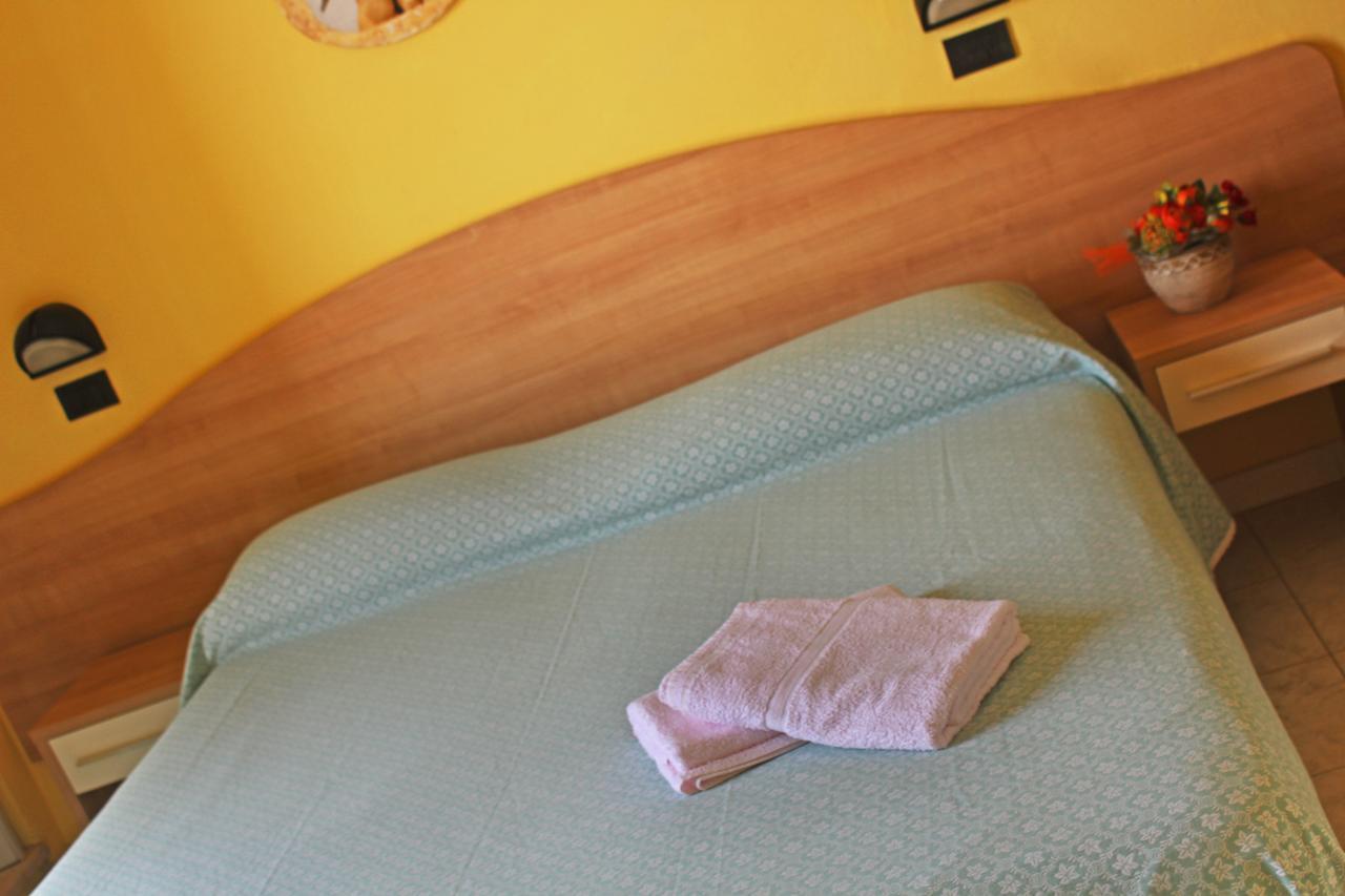 Hotel Villa Aurora Bellaria-Igea Marina Ngoại thất bức ảnh